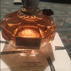 Flower bomb Nectar fragrance...